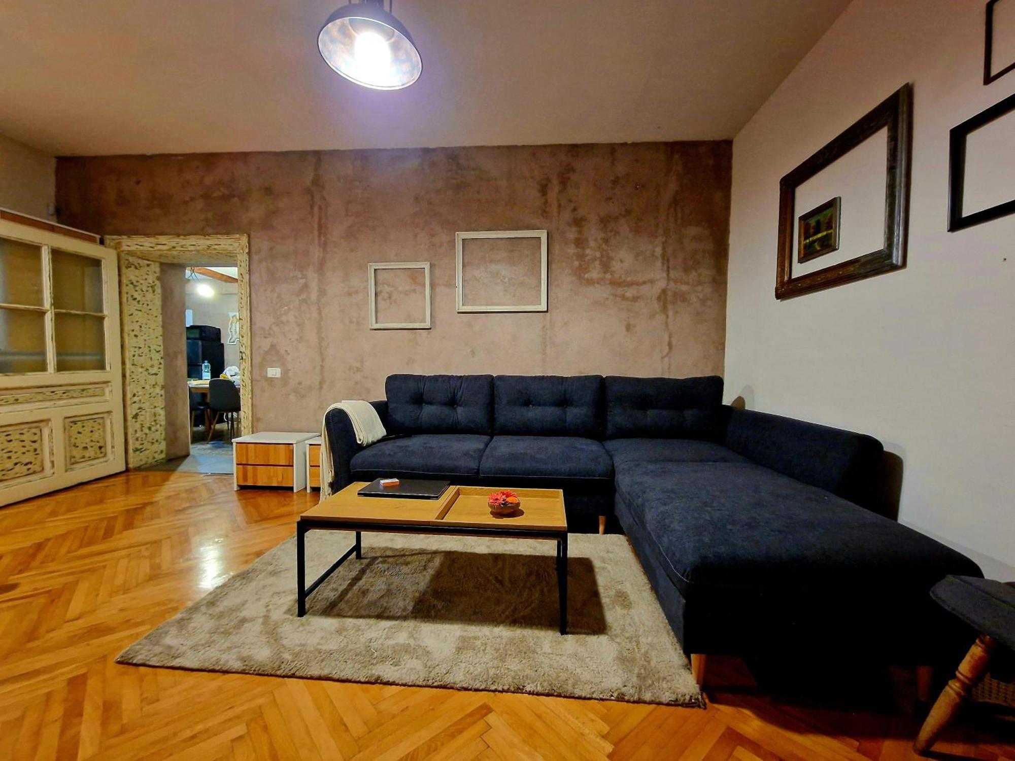 Nomad Apartment Braşov Buitenkant foto